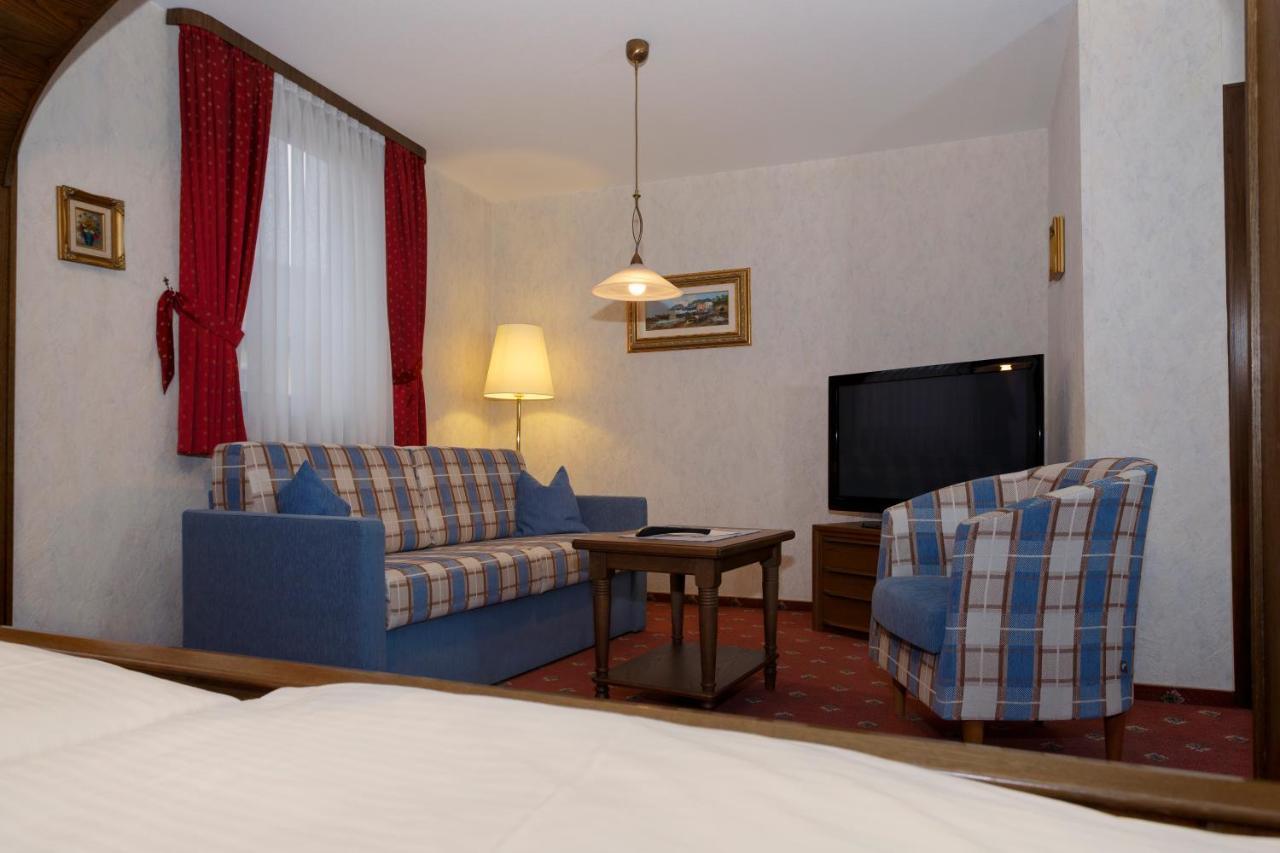 Hotel Gondel Altenkunstadt Екстер'єр фото