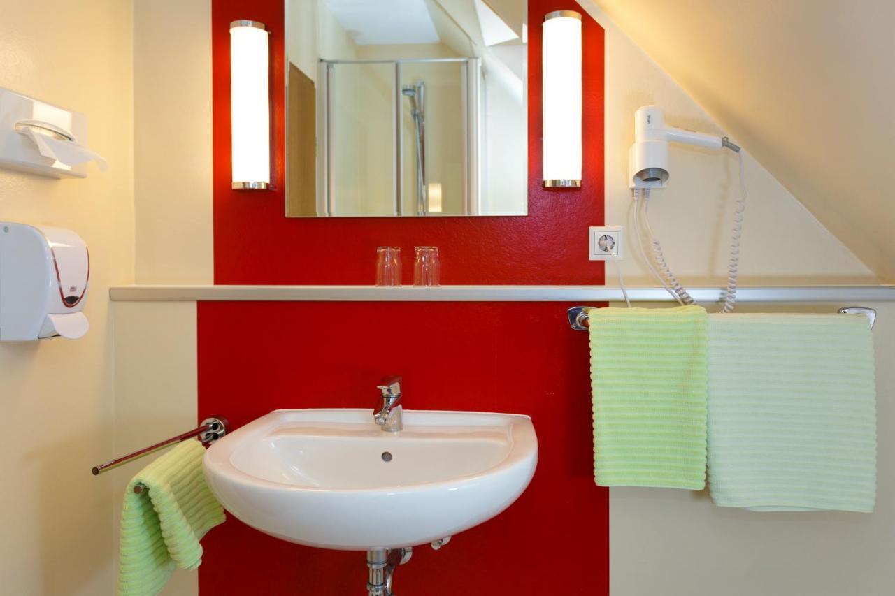 Hotel Gondel Altenkunstadt Екстер'єр фото