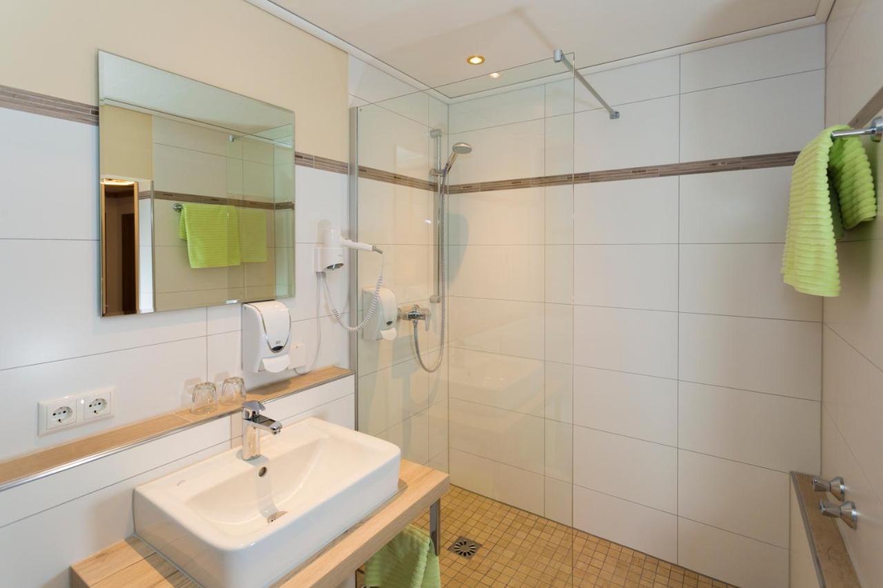 Hotel Gondel Altenkunstadt Екстер'єр фото