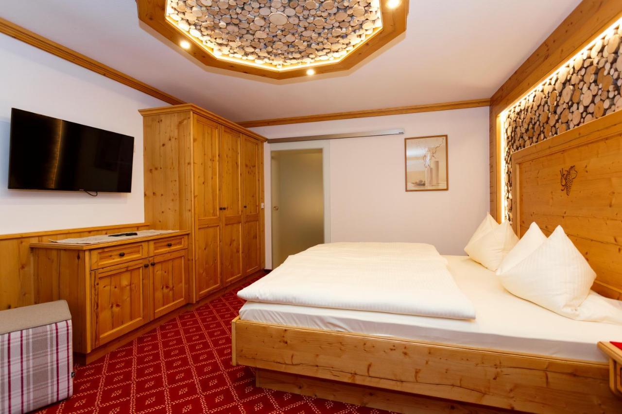 Hotel Gondel Altenkunstadt Екстер'єр фото