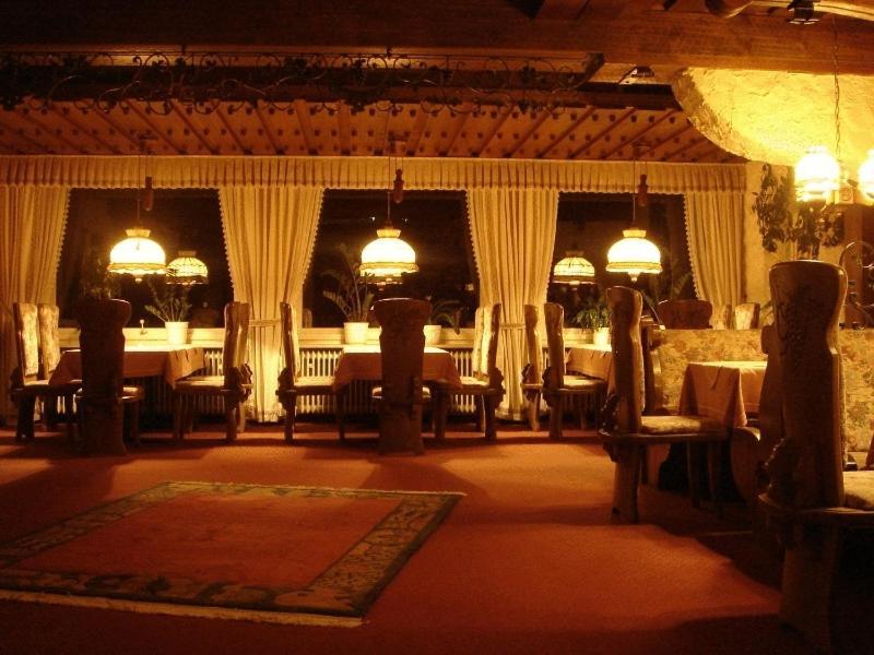 Hotel Gondel Altenkunstadt Екстер'єр фото