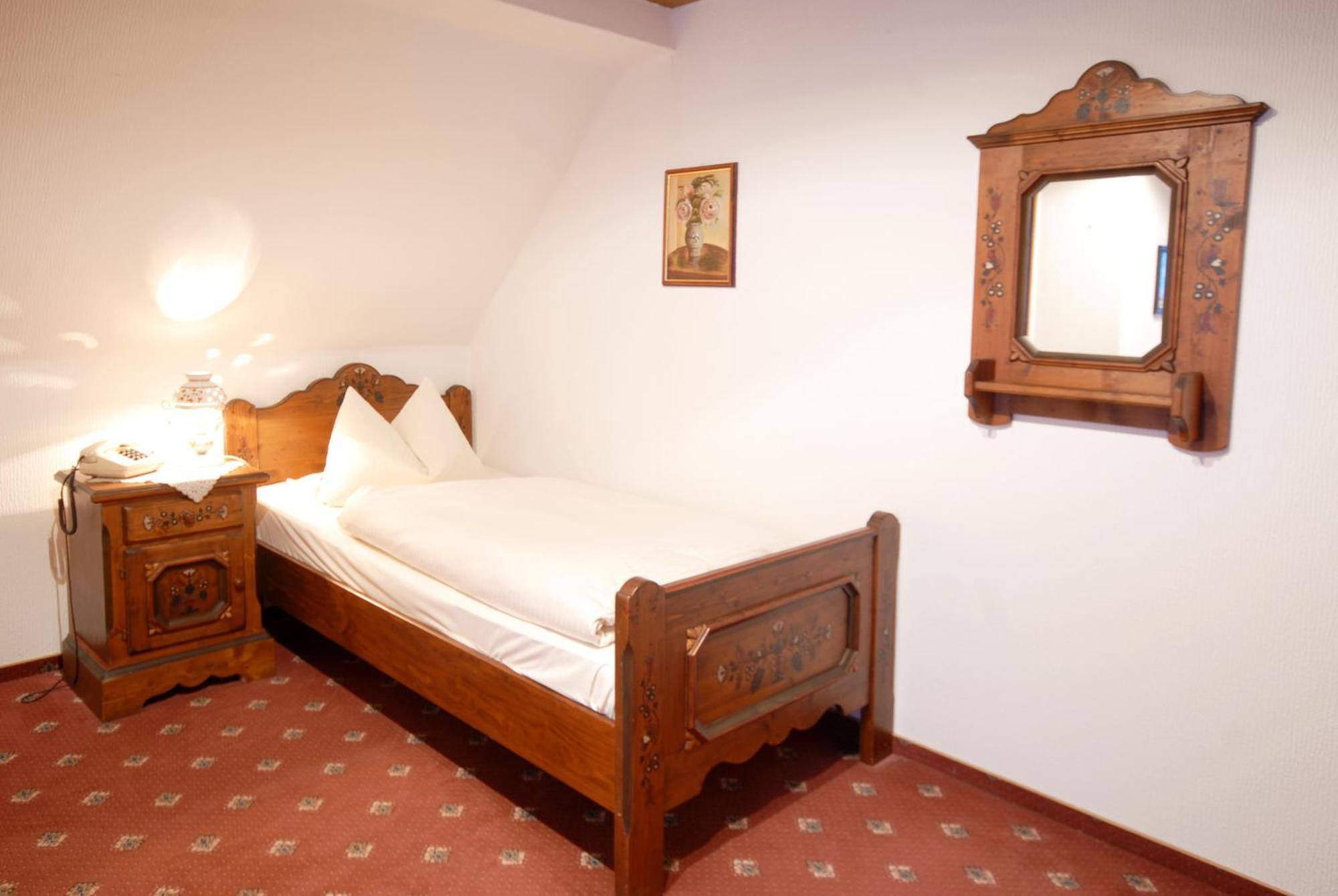 Hotel Gondel Altenkunstadt Екстер'єр фото